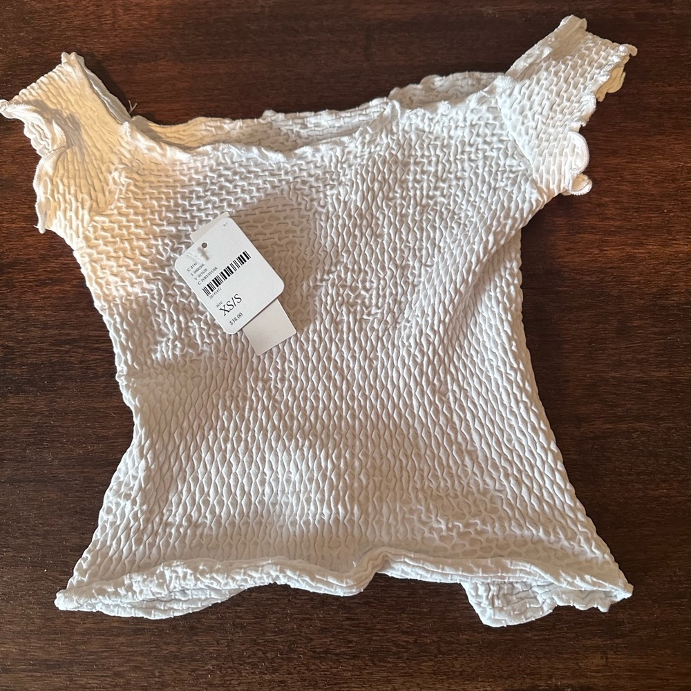 white free people stretch body hugging tee, very cute. NWT.